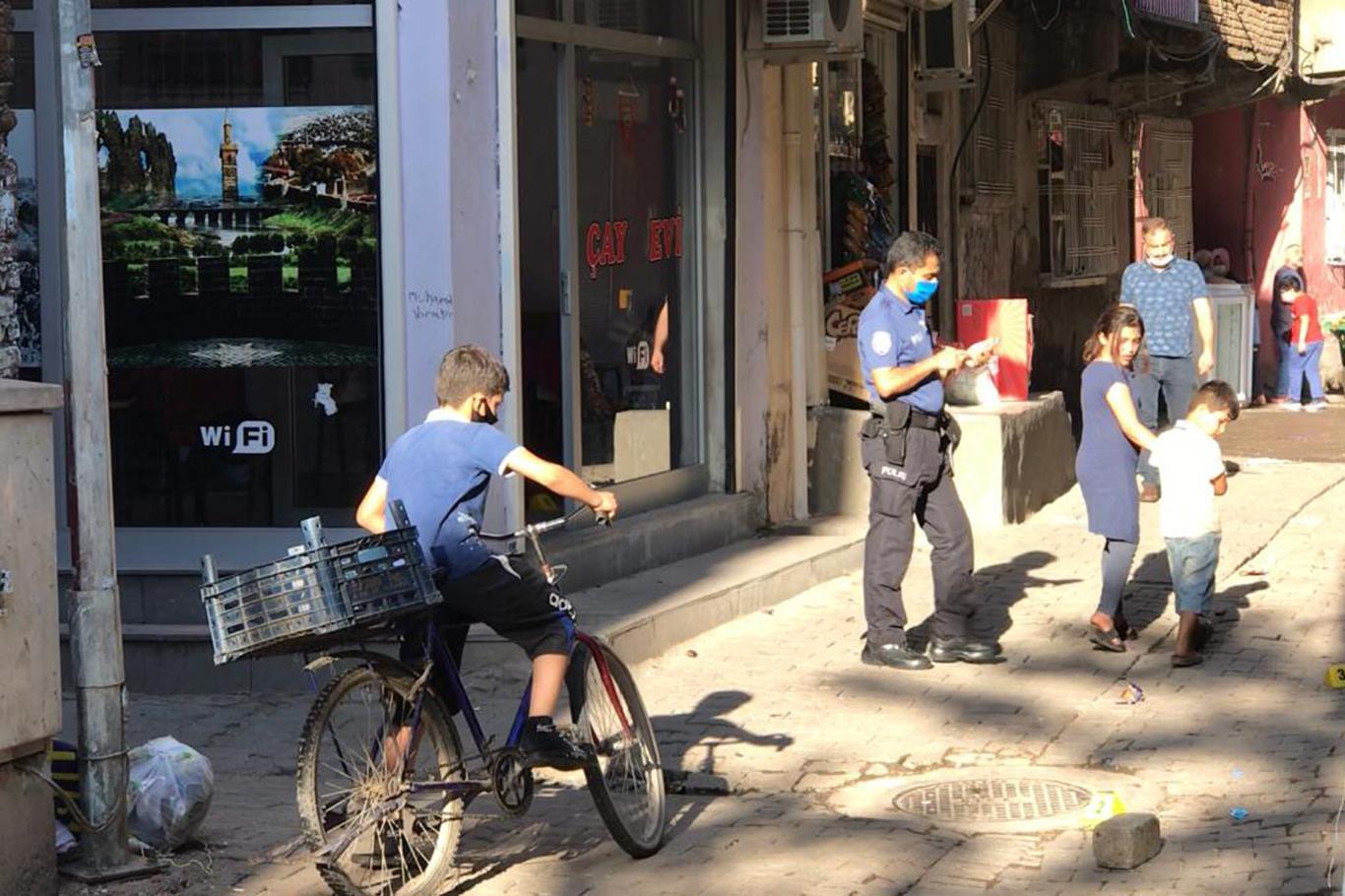 Diyarbakır'da kahvehaneye ateş açıldı: Bir çocuk öldü, 3 yaralı